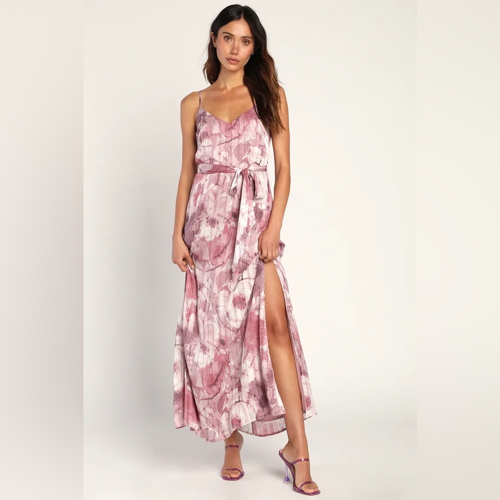 Lulu’s shimmery pink purple patterned dress. Perfect for wedding guest